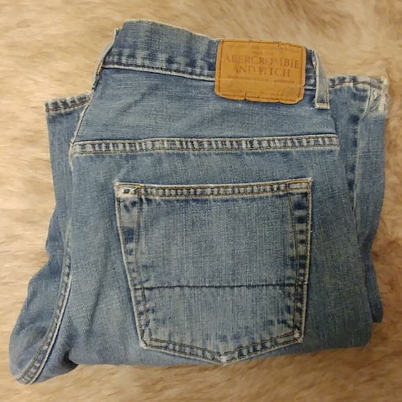 Abercrombie & Fitch Other - Abercrombie Flare Jeans 32x32